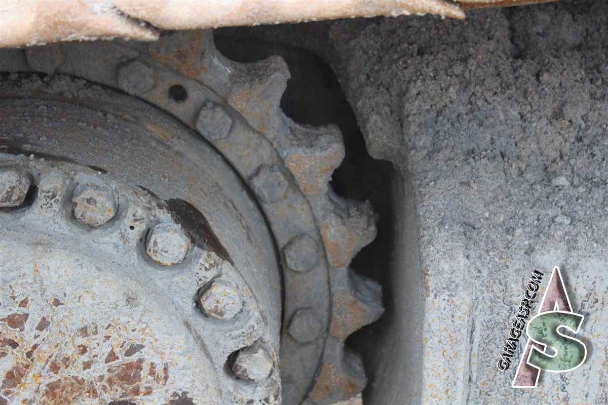 Sprockets - Heavy equipment parts